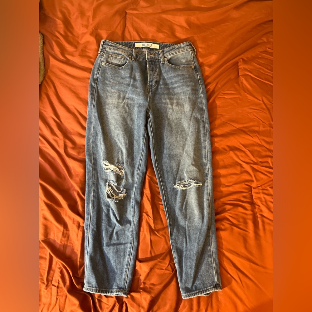 Brandy Melville Relaxed Fit Jeans
